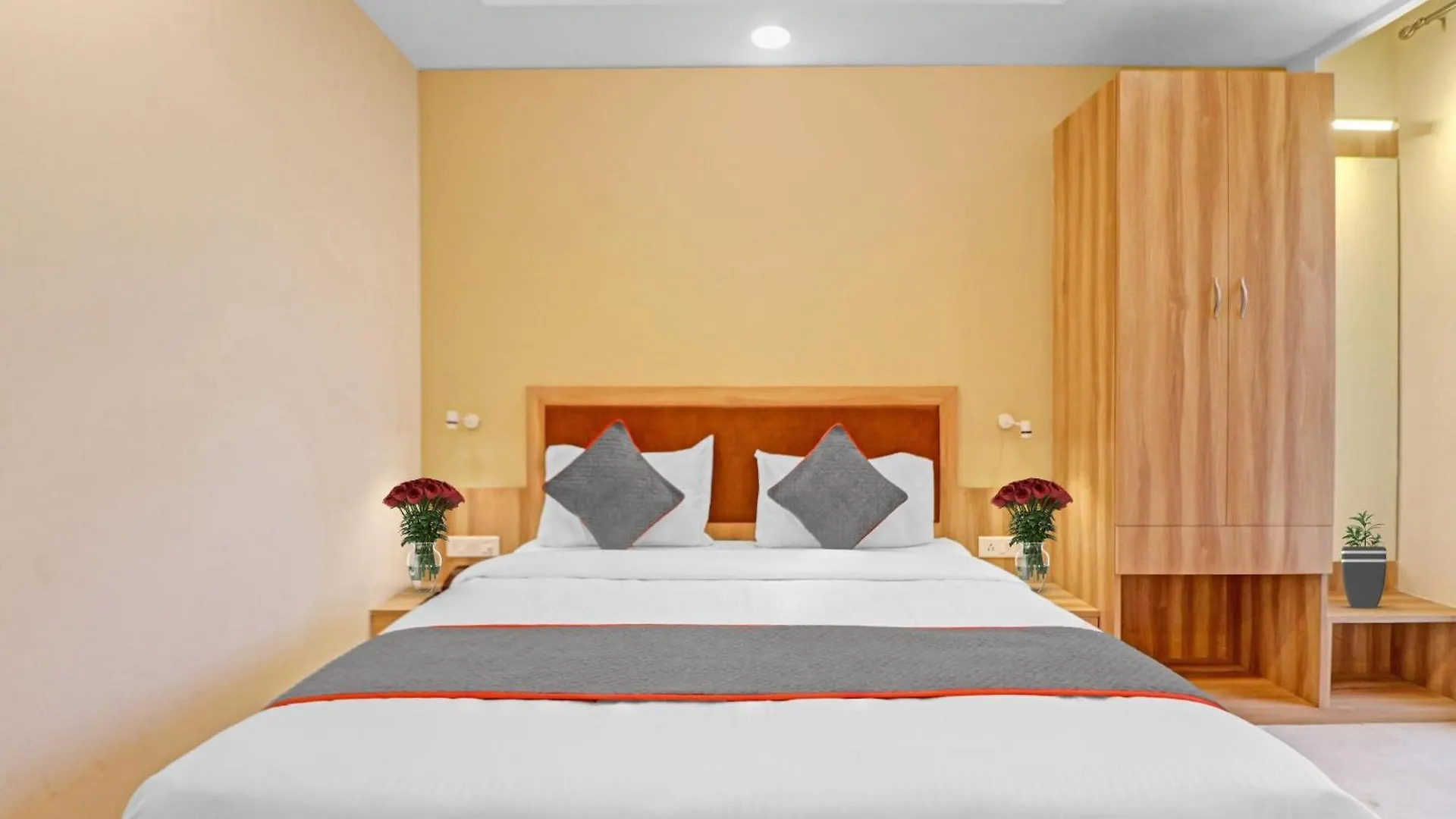 Hotel O Royal Residency Delhi