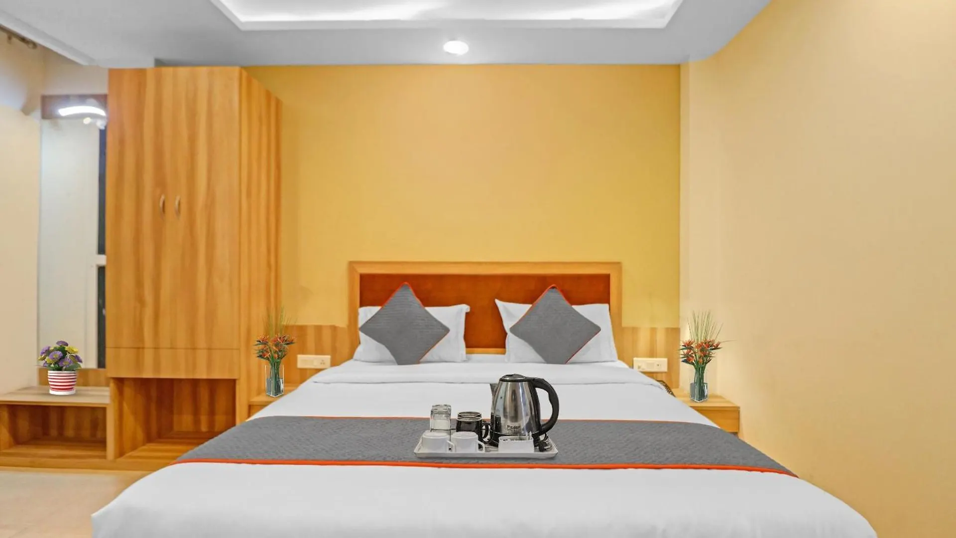 Hotel O Royal Residency Delhi